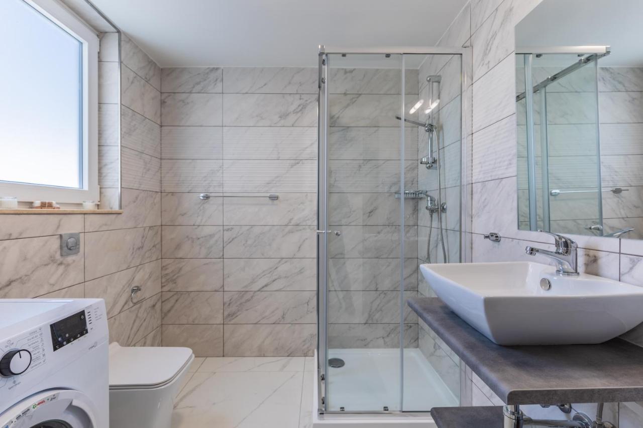 Terrace View-Stylish Two Bedrooms Fully Ac-Wifi Penthouse Msida Bagian luar foto